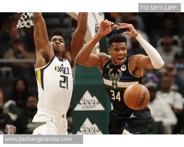 哑火!康宁汉姆14中3外线7中1,仅得12分出现5失误 哑火!康宁汉姆14中3外线7中1,仅得12分出现5失误