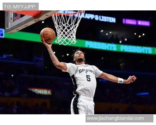 卡斯尔全能数据难挽败局，马刺客场不敌雷霆